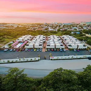 Privada - Lofts With Private Pool And Oasis, Near Eagle Hotel