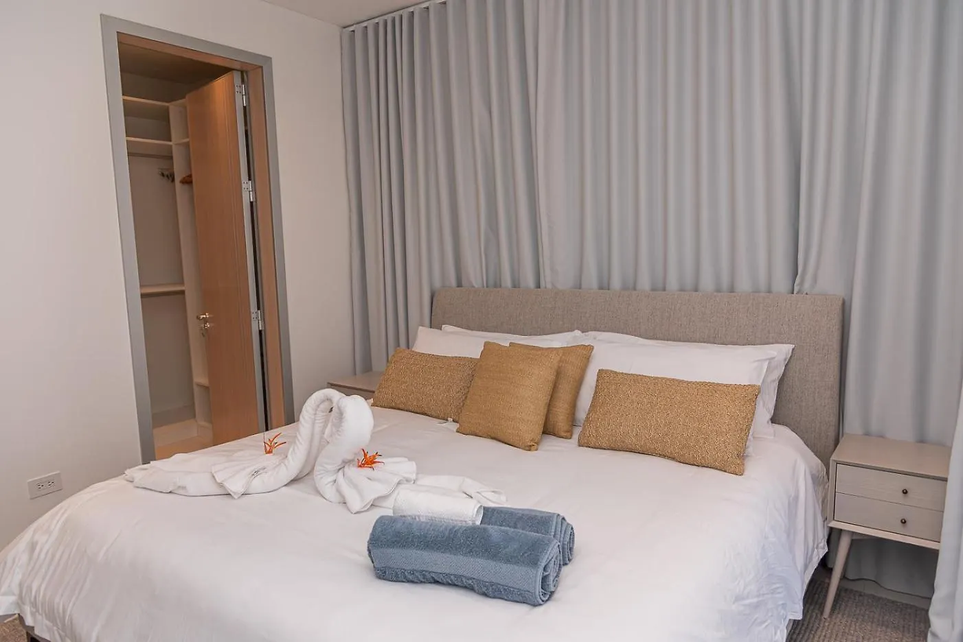 Opal Rental III Palm Beach Aruba